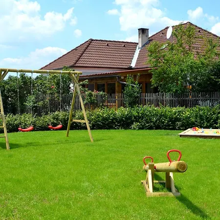 Zum Strell 4*